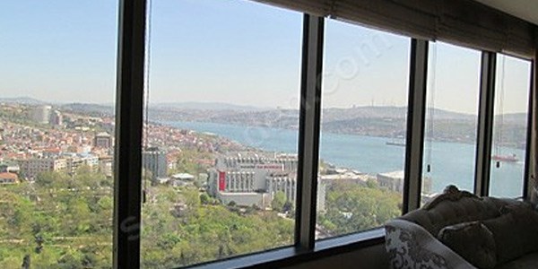 Kemerburgaz'da lüks villada hırsızlık