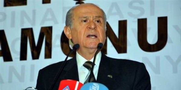 Bah�eli'den sa�duyu �a�r�s�