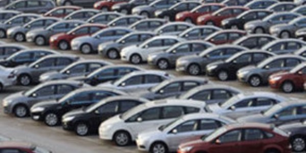 Otomobile ilk zam geldi