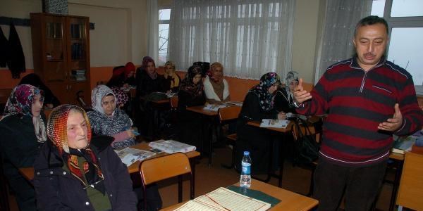 66 yaşında açık liseye gidiyor