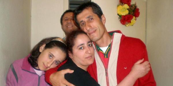 3 yıldır kayıp kızı için kendisini yakmak isteyen babanın feryadı