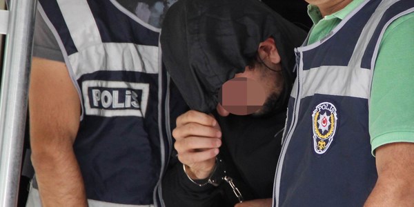 Cezaevi firarisi Alanya'da sahte kimlikle yakaland�