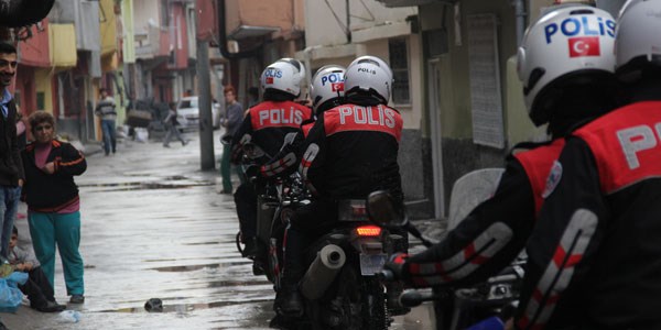Adana'da sokak atmas