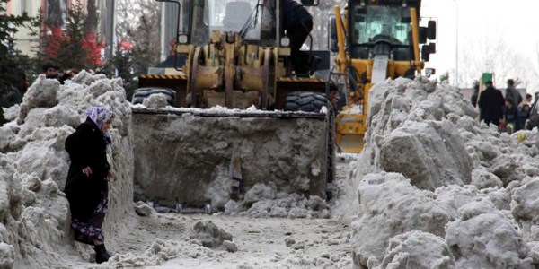 Doğuda 339 köy yolu ulaşıma kapalı