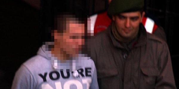 Bıçakla cep telefonu gaspına 15 yıl hapis istemi