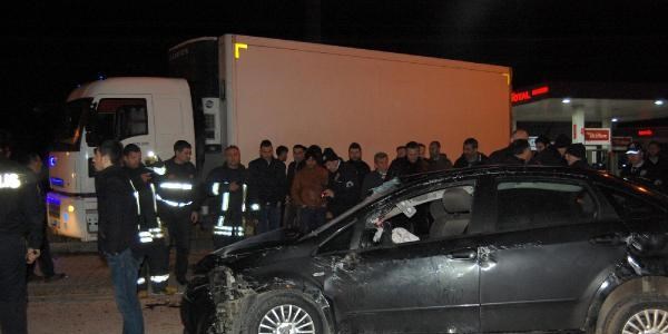 Mustafakemalpaşa'da kaza: 6 yaralı