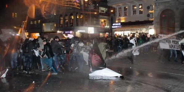 Taksim'de polis müdahalesi: 10 gözaltı
