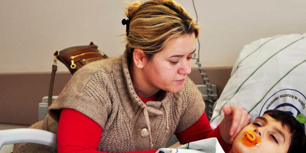 Balkondan düşen Furkan'dan iyi haber