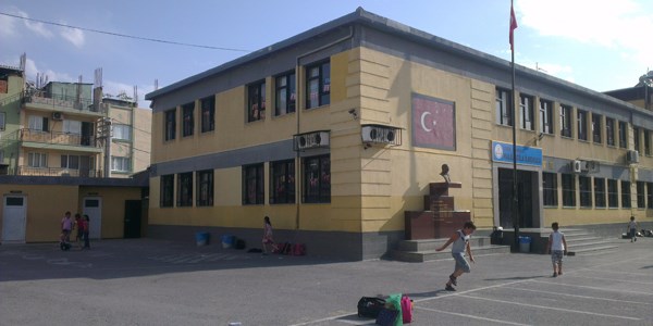 Eğitime desteğe vali teşekkürü