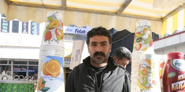 Bardakta satılan mısıra yoğun ilgi