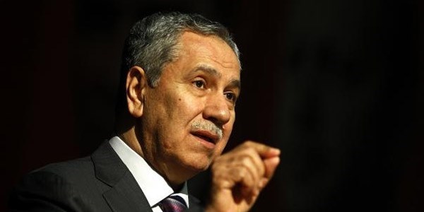 Arınç: Twitter denen rezaletin içinde