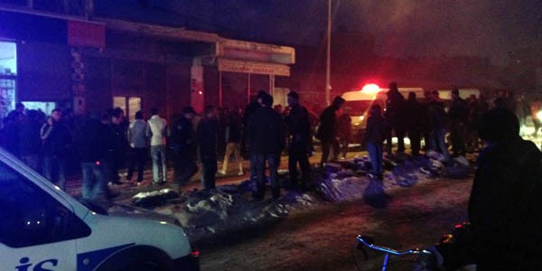 Do�ubayaz�t'ta sopal� kavga: 4 yaral�