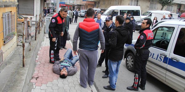 Samsun'da sokak ortasında silahlı saldırı: 2 yaralı