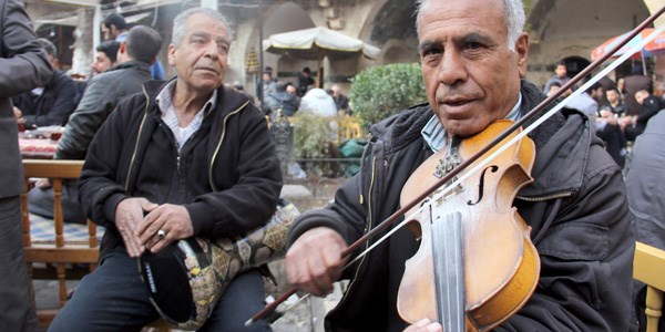 40 yıldır müzisyenlikle geçiniyorlar