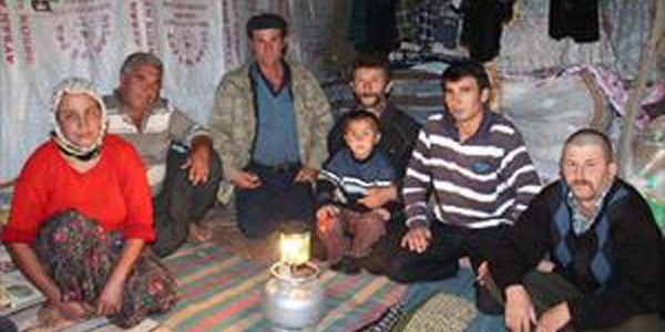 Bu k�yl�ler 25 y�ld�r elektriksiz ya��yor