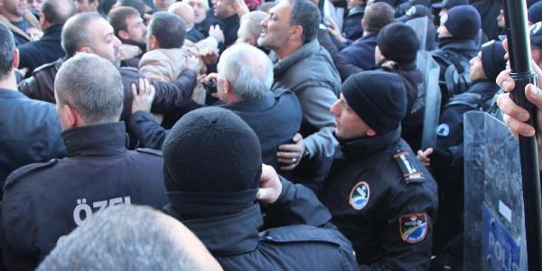Viranşehir'de 'fatura' kavgası: 2 yaralı