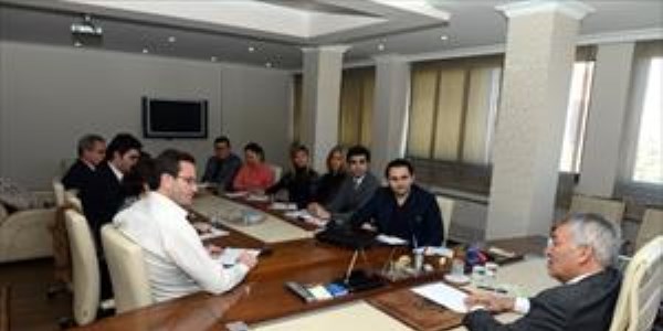Isparta'da kentsel d�n���m toplant�lar�