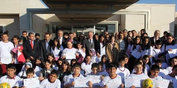 Harran �ocuk �niversitesi ilk mezunlar�n� verdi