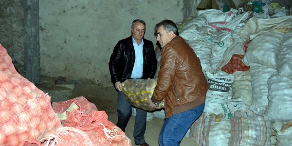 'Patates üzerinde oyunlar oynanıyor'