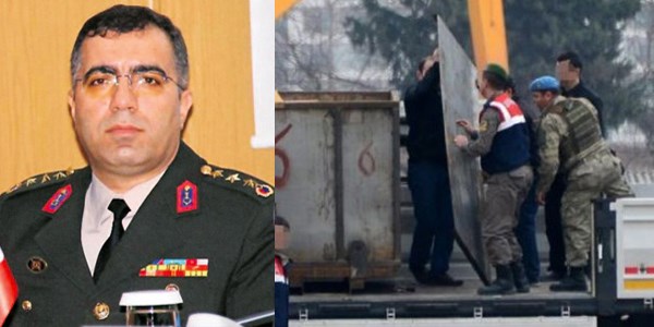 O komutan gizli belge sızdırmaktan yargılanmış
