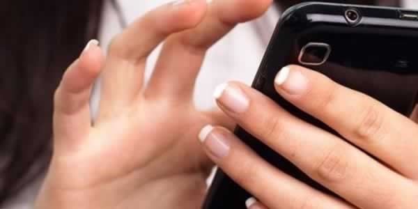 Kılıf alana telefon bedava