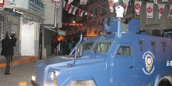 MHP'nin seçim bürosuna molotoflu saldırı