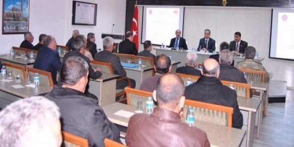 Köy muhtarlarıyla toplantı yapıldı