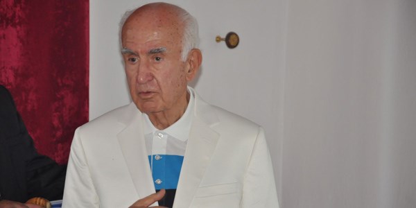 Eski Bakan Baloğlu toprağa verildi
