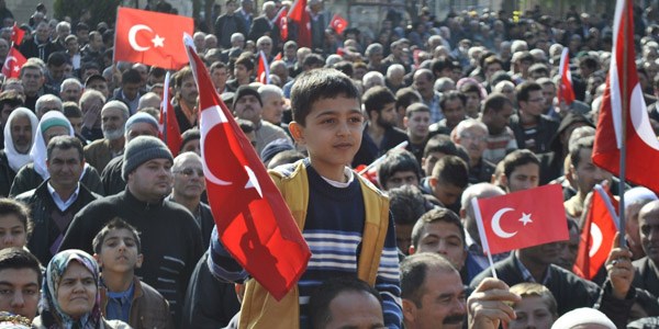Kırıkhan'da 'Başbakan'a Saygı' mitingi