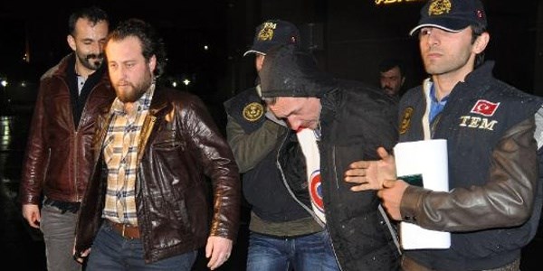 Uçak kaçırmaya çalışan korsan tutuklandı
