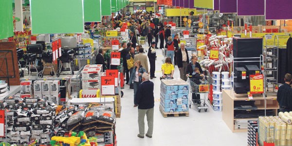 Yabancı yapı marketleri Türkiye pazarından çekiliyor