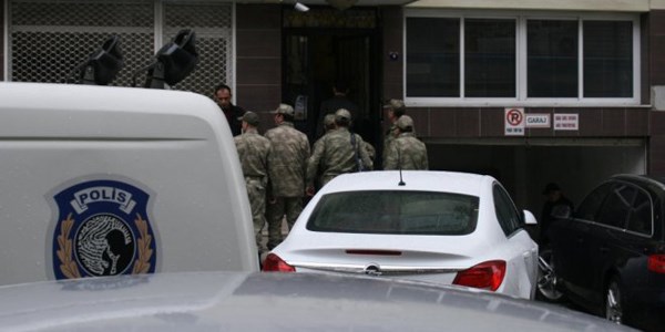 Uzman �avu� beylik tabancas�yla intihar etti