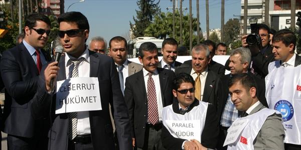 Türk Eğitim-Sen üyeleri MEB tasarısını protesto etti