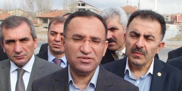 Bozdağ: HSYK kanun teklifi anayasaya aykırı değil