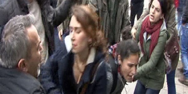 Slogan atan 11 öğrenci gözaltına alındı