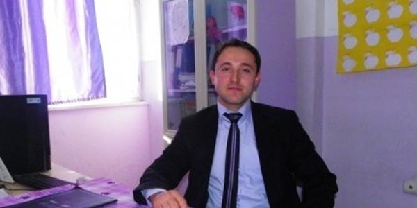 Öğretmen, evinde ölü bulundu!