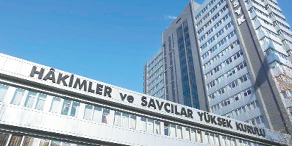 Yüksek yargıya 'blok oy' ayarı