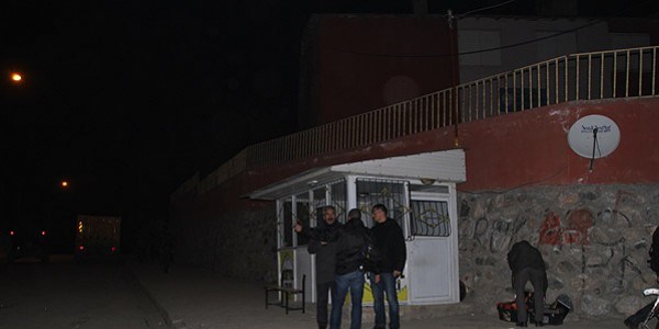 AK Parti'lilere silahlı saldırı: 2 yaralı
