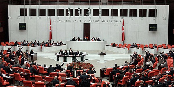 Erdoğan: Çalışmayan vekilin yerine yedek gelsin