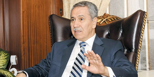 Arınç: İrtibatlarını kesiyoruz, soruşturma bekleyin