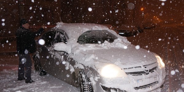 Bolu Dağı ve Erzurum'da kar yağışı