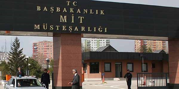 MİT'in parlamento denetimine Anayasa engeli