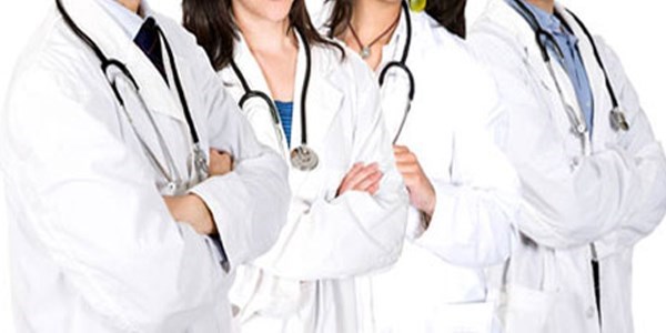 Hastalarla doktorları artık bakanlık 'uzlaştırmayacak'