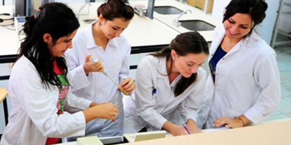 Az gelişmiş bölgelere sözleşmeli sağlıkçı