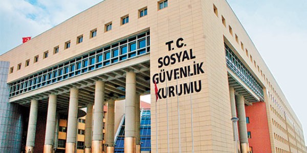 SGK'da 10 il müdürü görevden alındı