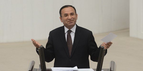Bozdağ: Bu ahlaksızlık üzerine konuşmam/Video