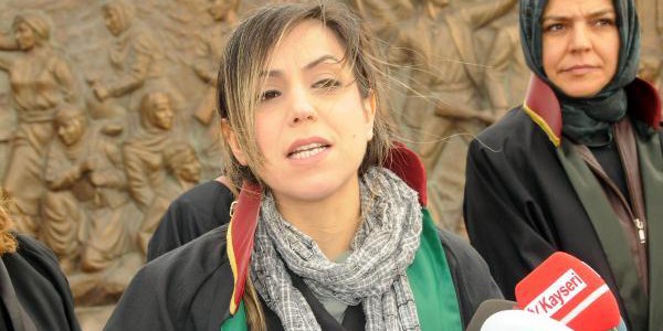 2012'de 40 bin kız çocuğu 'gelin' oldu