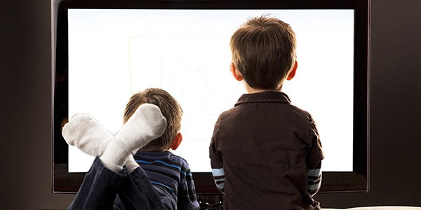 Televizyon ba��ml�s� �ocuk narsist toplumun habercisi