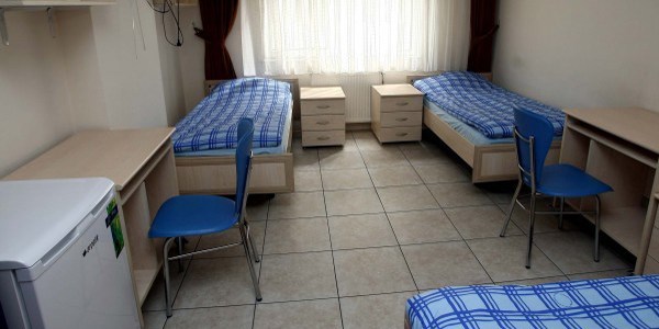 �niversite ��rencileri YURTKUR'a y�neldi