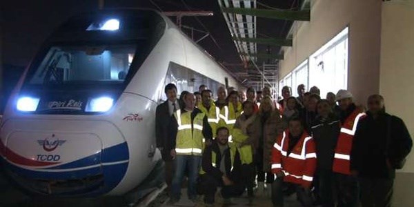 YHT ilk kez İstanbul'da